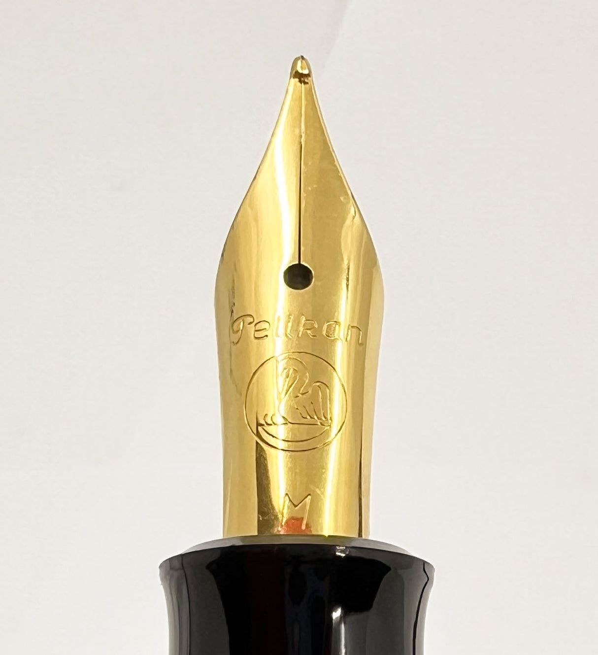 Pelikan Classic M200 Fountain Pen - Black Cap/Marbled Green Barrel