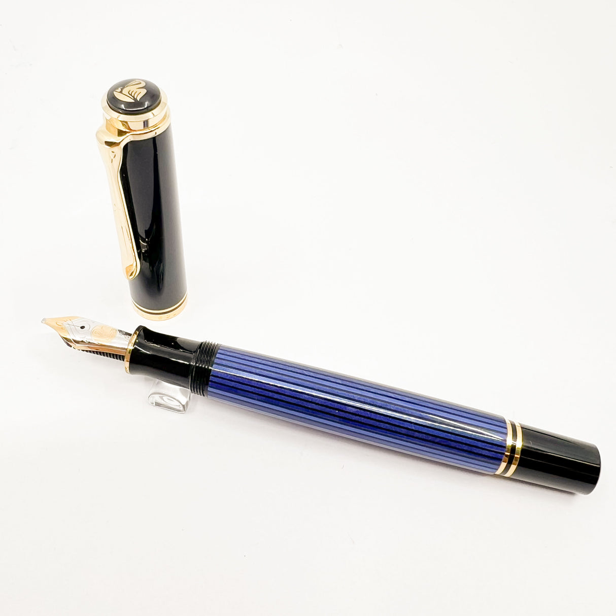 Pelikan M800 Black/Blue Striped Barrel Fountain Pen - ITALIC BROAD NIB