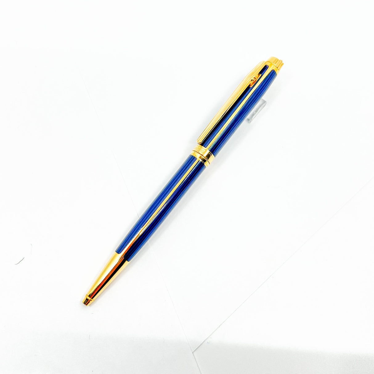 Elysee Parthenon Classique Blue Lacquer/Pinstripes