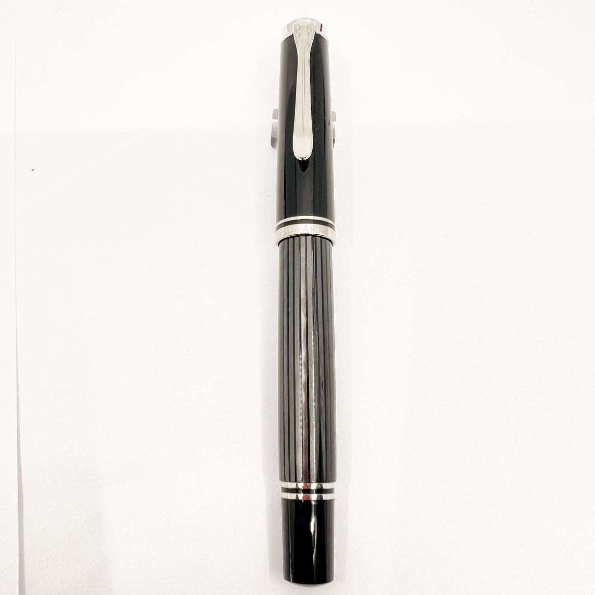 Pelikan  M405 Stresemann Gray Striped Fountain Pen