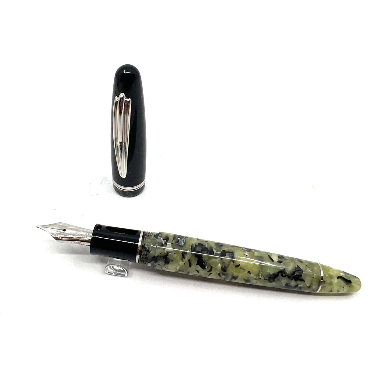 Nettuno (Italy)  Pearl & Black  Fountain Pen