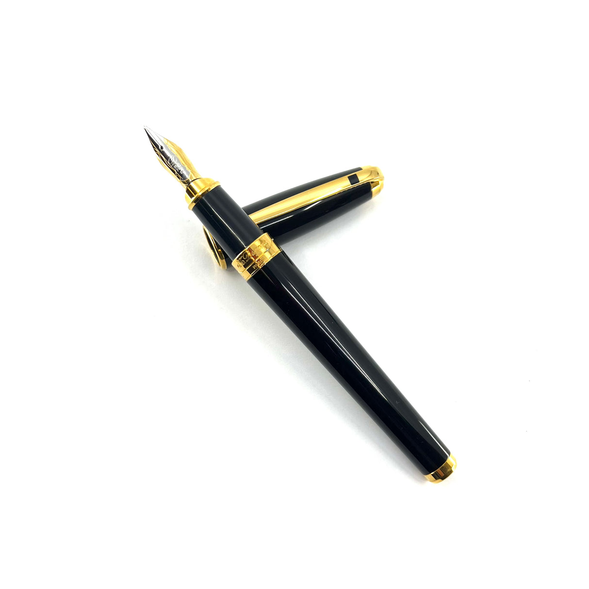 S. T. Dupont Largest Size Orpheo Black Laque de Chine  Fountain Pen  - Broad Stub 18kt Gold Nib