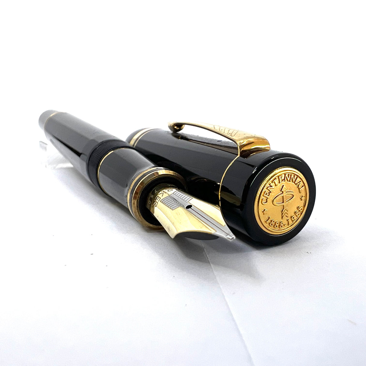 Parker Black Duofold  1888-1988 Centennial Collector Edition - First Year Parker Cap Top Medallion - Medium 18kt Gold Nib