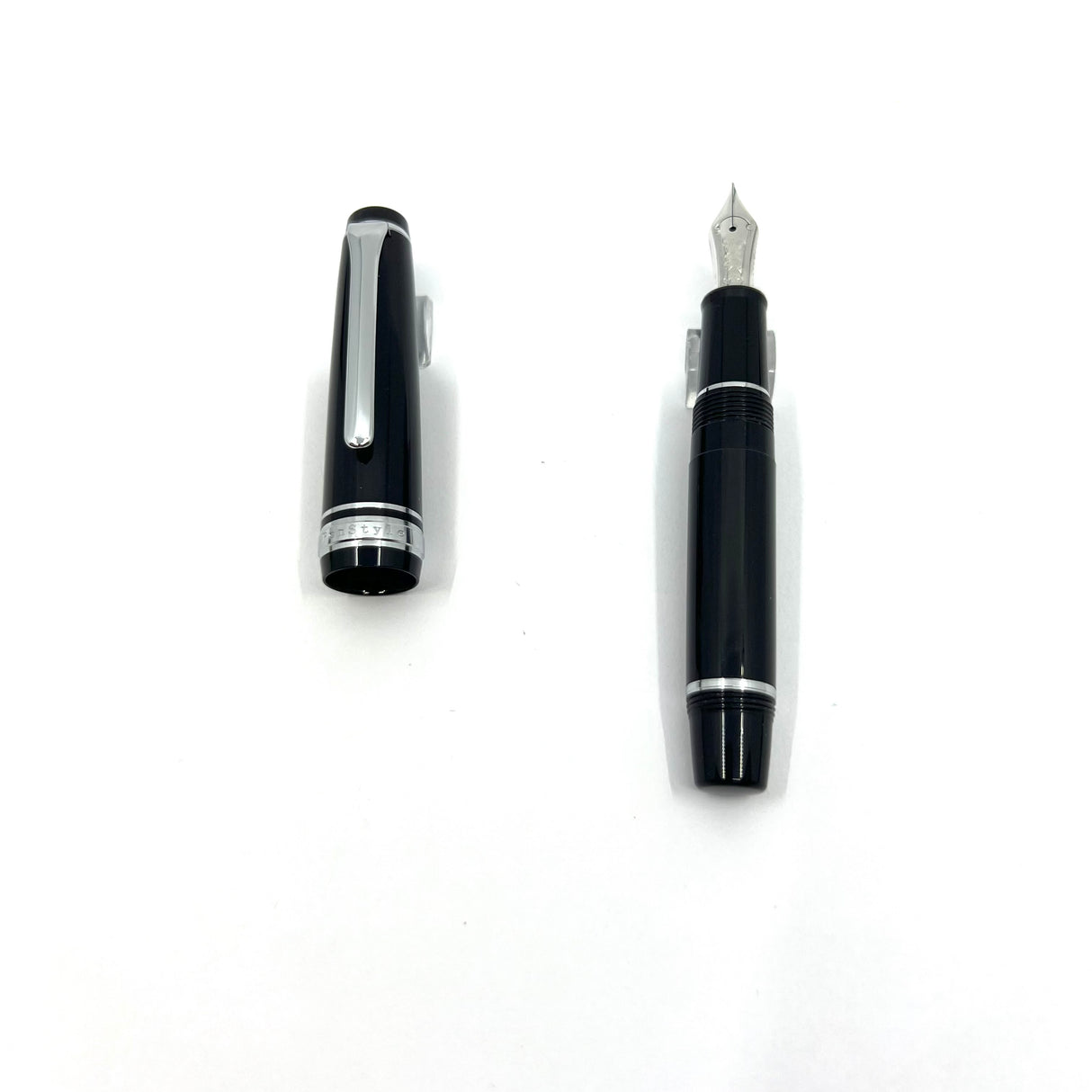 Sailor Black Mini Professional Gear Slim Fountain Pen - Fine 14kt Gold Nib