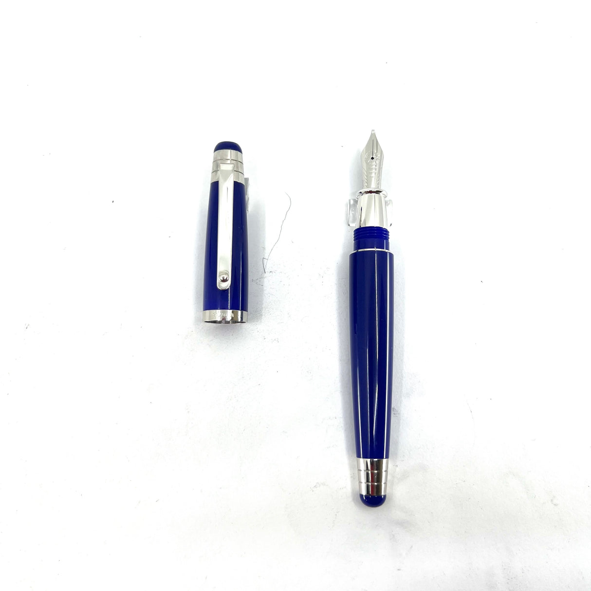 Signum (Italy) Royal Blue Fountain Pen  - Broad Stub-like 18kt Gold Nib