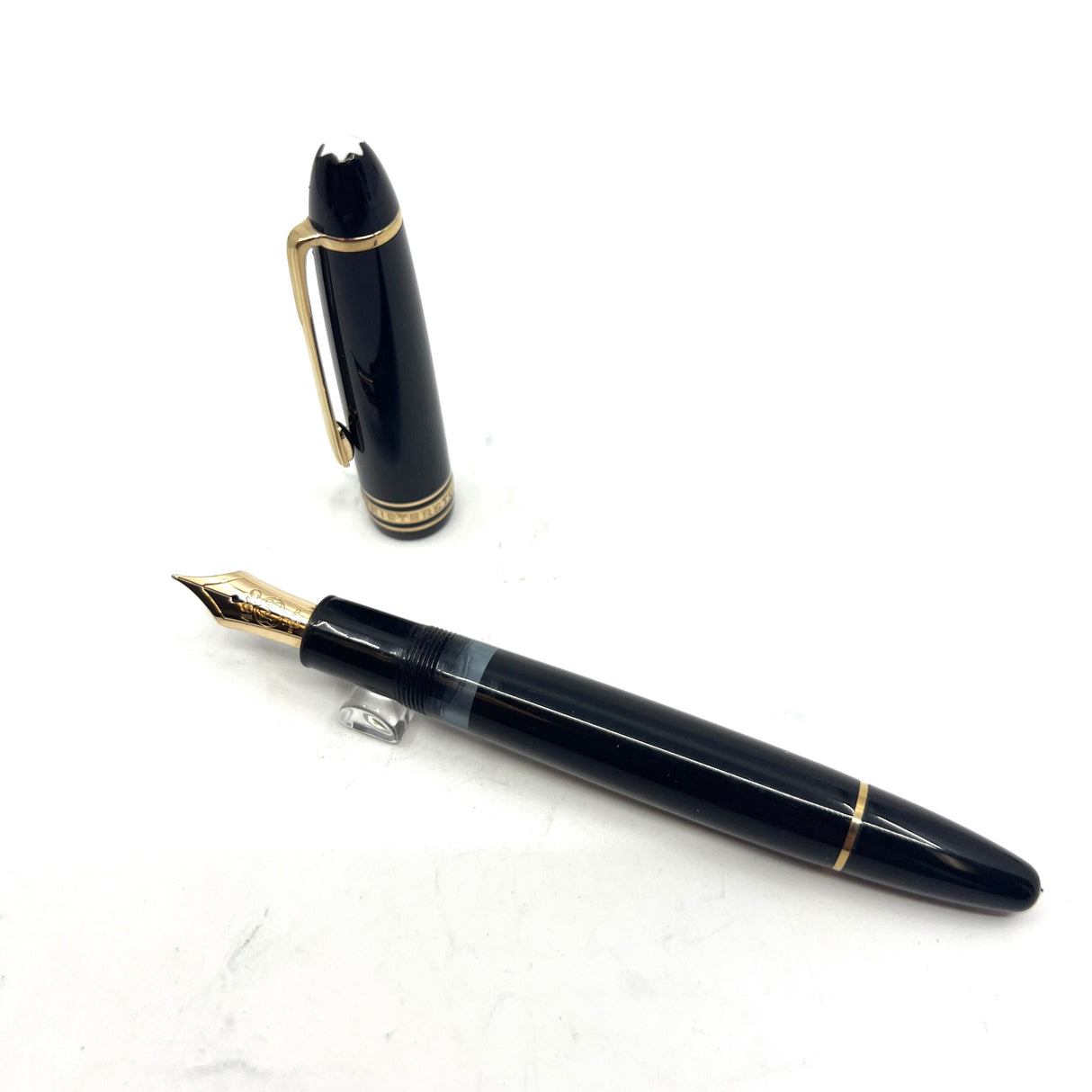 Montblanc Meisterstuck Black Resin 146 LeGrand Fountain Pen-Semi-Flex Fine 14kt Gold Nib