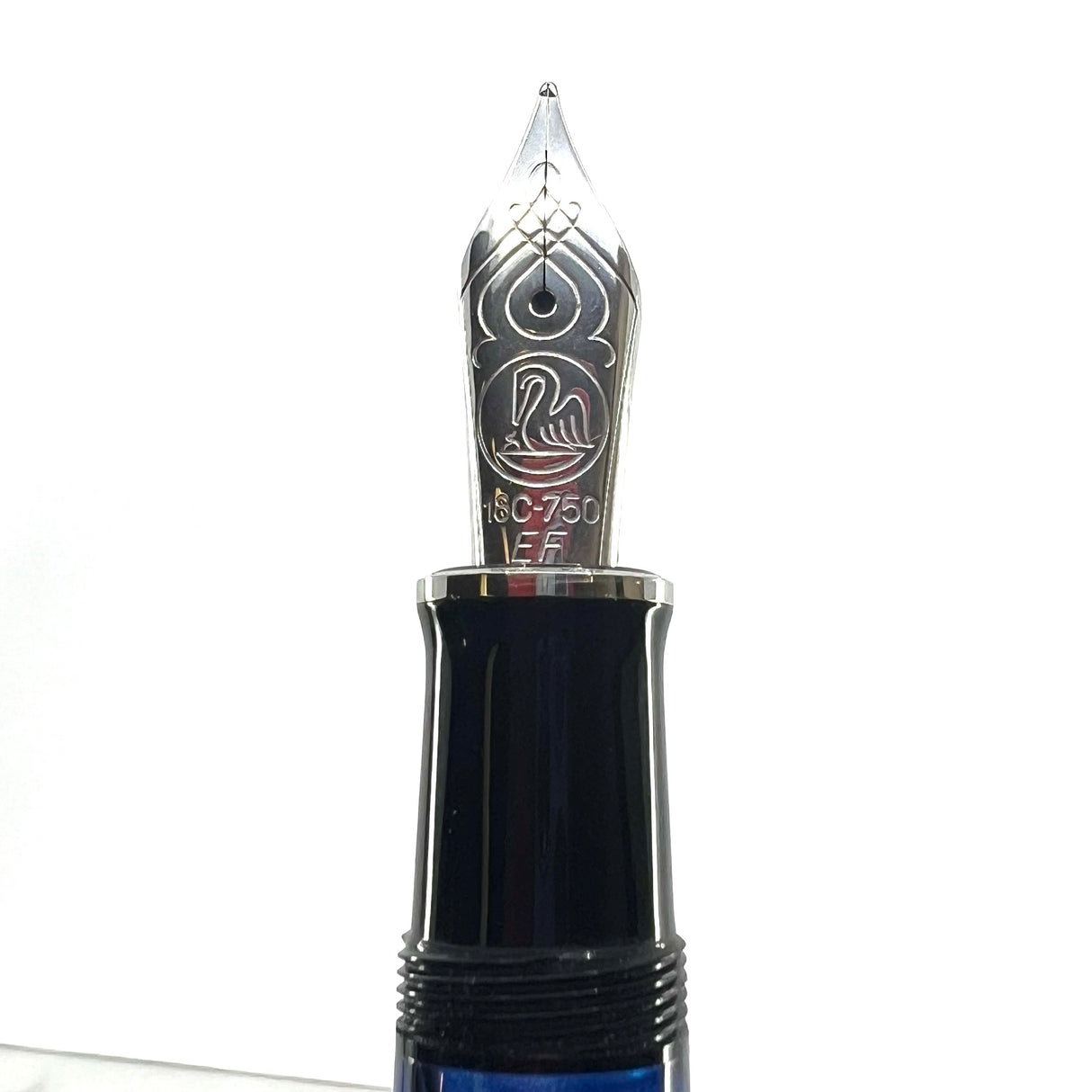 Pelikan M805 Blue Dunes Fountain Pen - Extra Fine 18kt Gold Nib