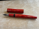 Wancher Sekai Saihi Urushi Aka-age Raden Fountain Pen