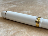 Platinum 3776 Century White Fountain Pen - Unusual Cursive Italic nib 14K