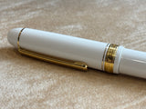 Platinum 3776 Century White Fountain Pen - Unusual Cursive Italic nib 14K