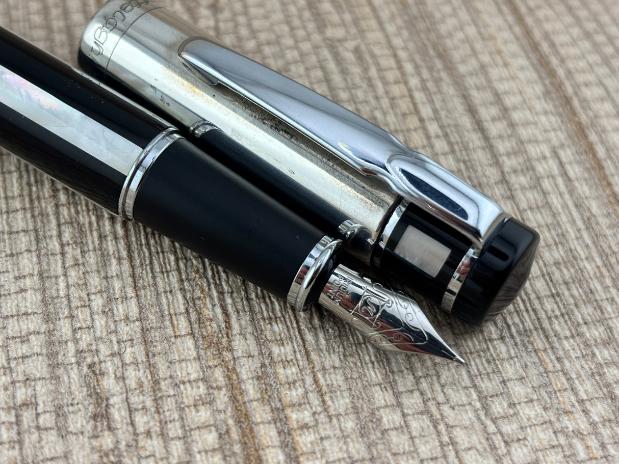 Ferrari di Varese Settelaghi Italy sterling silver cap 925  mother of pearl barrel - Fountain Pen