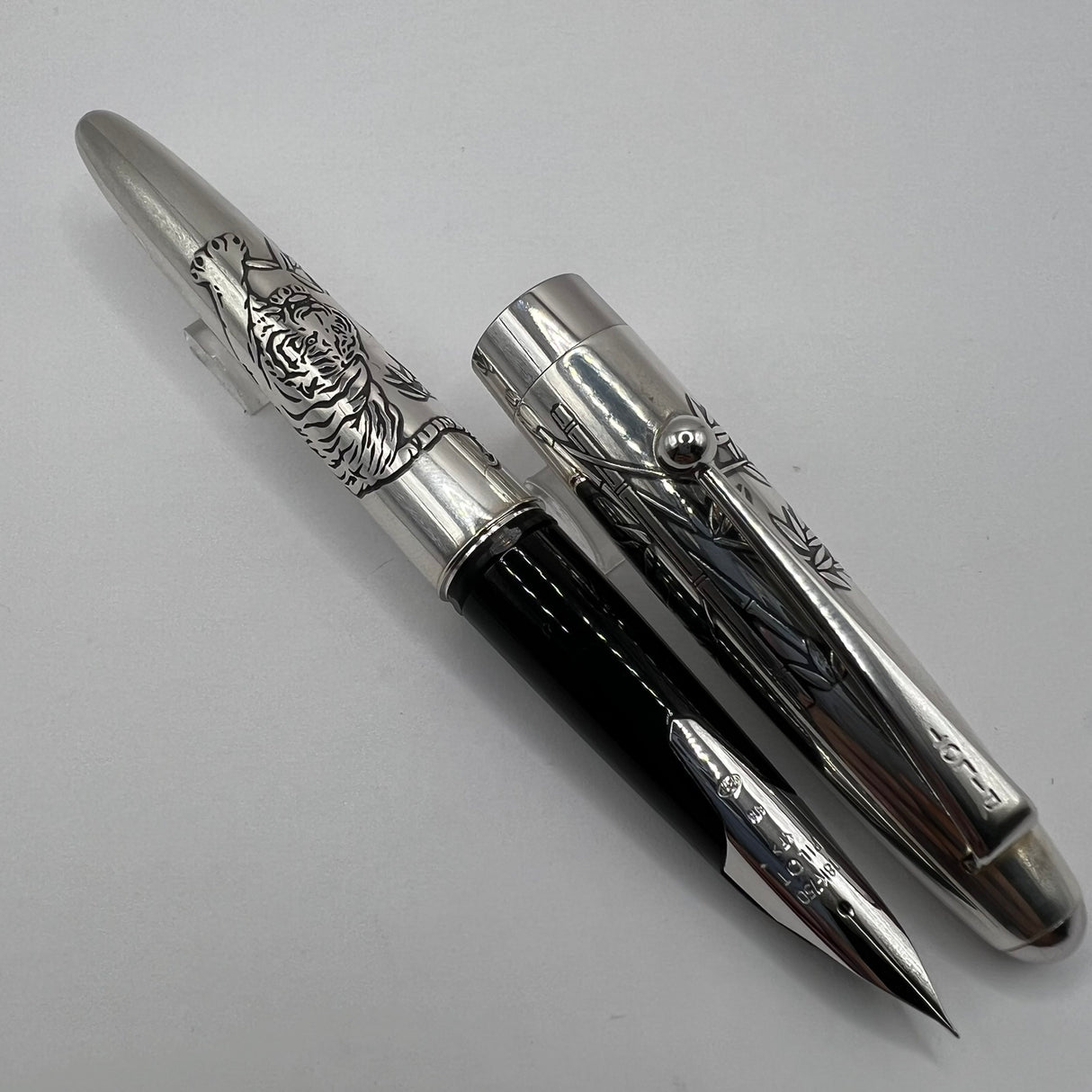 Pilot Sterling Silver Tiger Fountain Pen - Fine 18kt Gold Nib