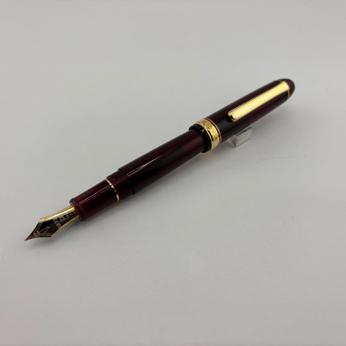 Platinum 3776 Century Bourgogne Burgundy GT  Fountain Pen - Extra Fine 14 Kt Gold Nib