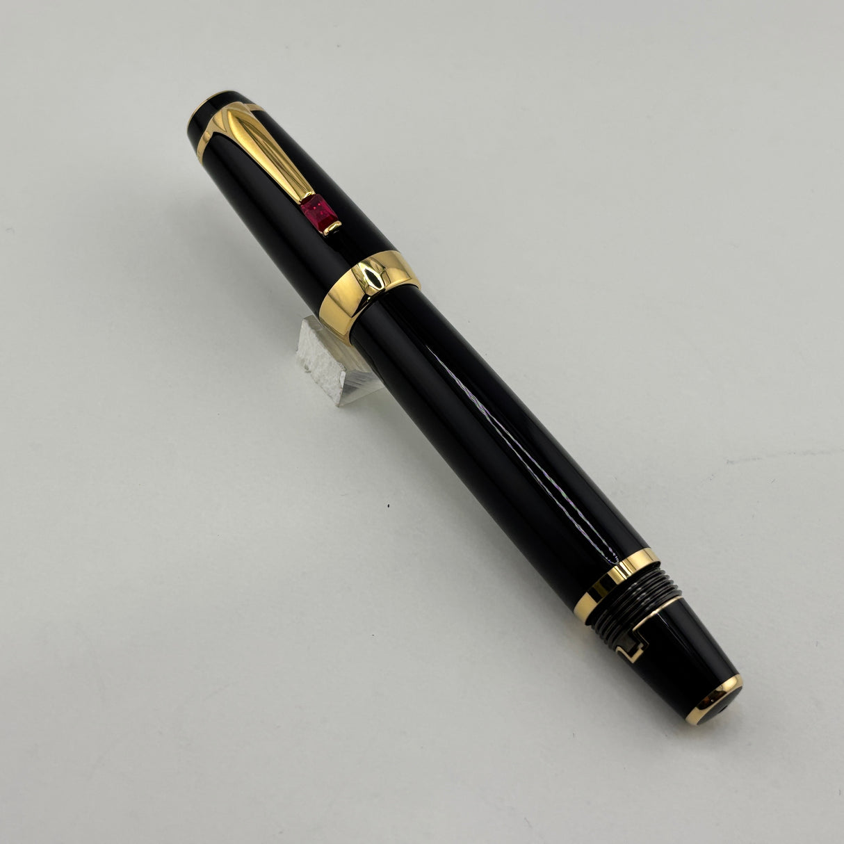 Montblanc Boheme Black Fountain Pen - Retractable Nib - Medium 14 Kt Gold Nib