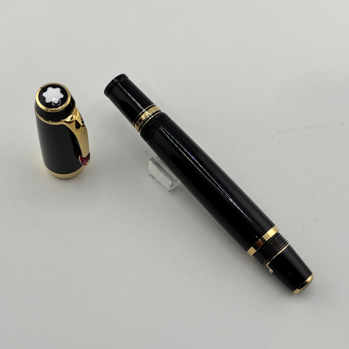 Montblanc Boheme Black Fountain Pen - Retractable Nib - Medium 14 Kt Gold Nib