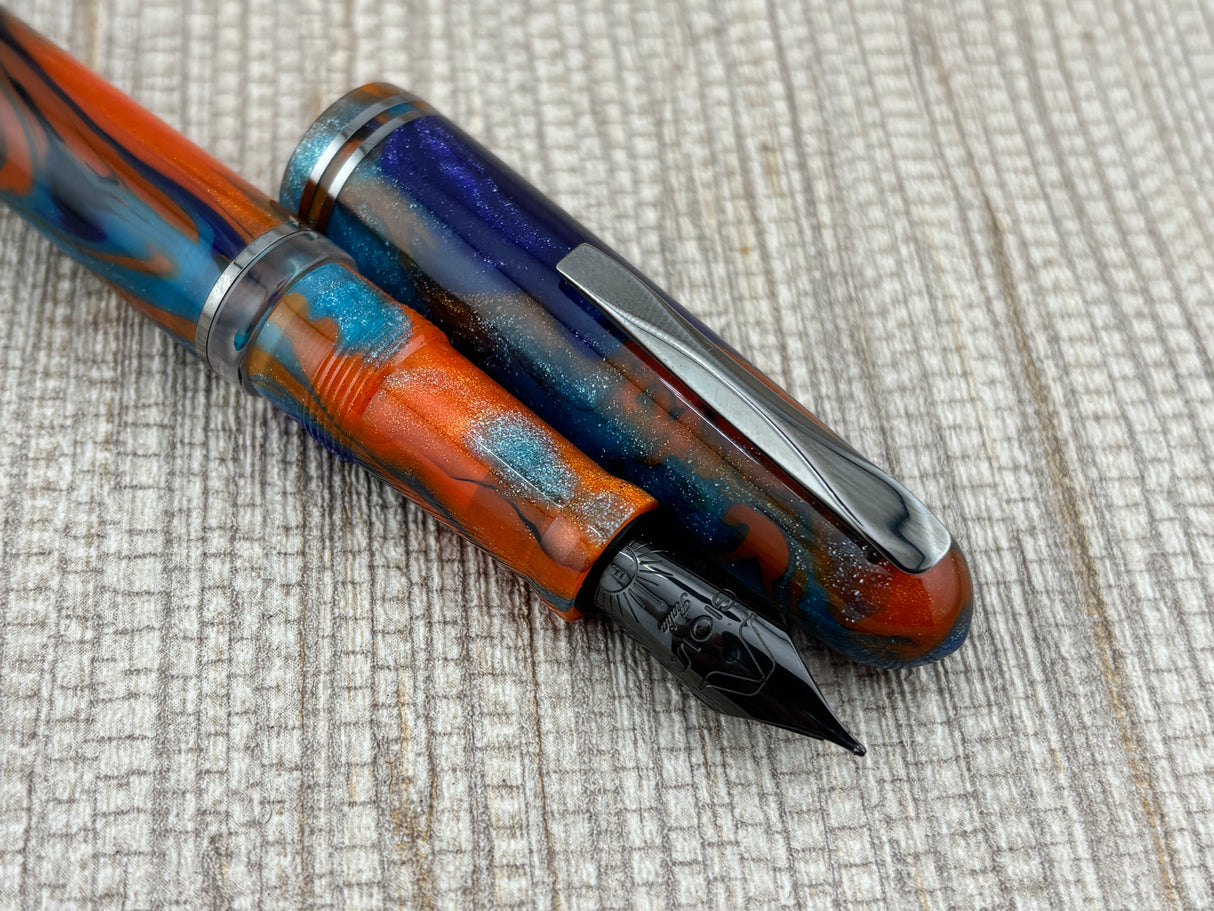 Gioia Metis Iride Black Ruthenium Trim  - Fountain Pen