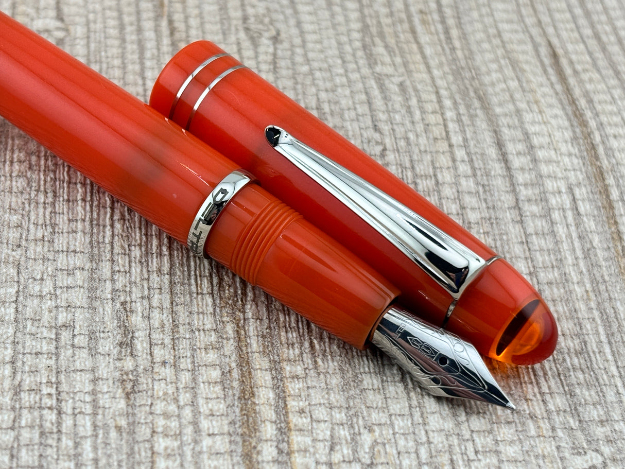 Delta 70 Anni Orange  - Fountain Pen