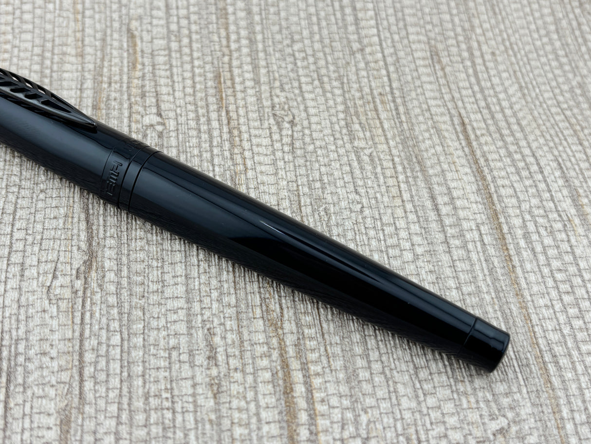 Pineider Tempi Moderni Black - Triangular Pen - Rollerball Pen