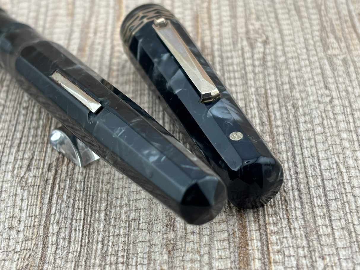 Wahl-Eversharp Doric Oversize Burma Pearl Grey Flexible Nib - Rare In This Condition! Fountain Pen ED