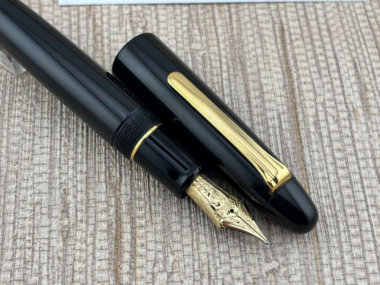 Sailor King of Pen 21K Gold Nib Naginata Togi Cross Point Black Hard Rubber (Ebonite) Fountain Pen