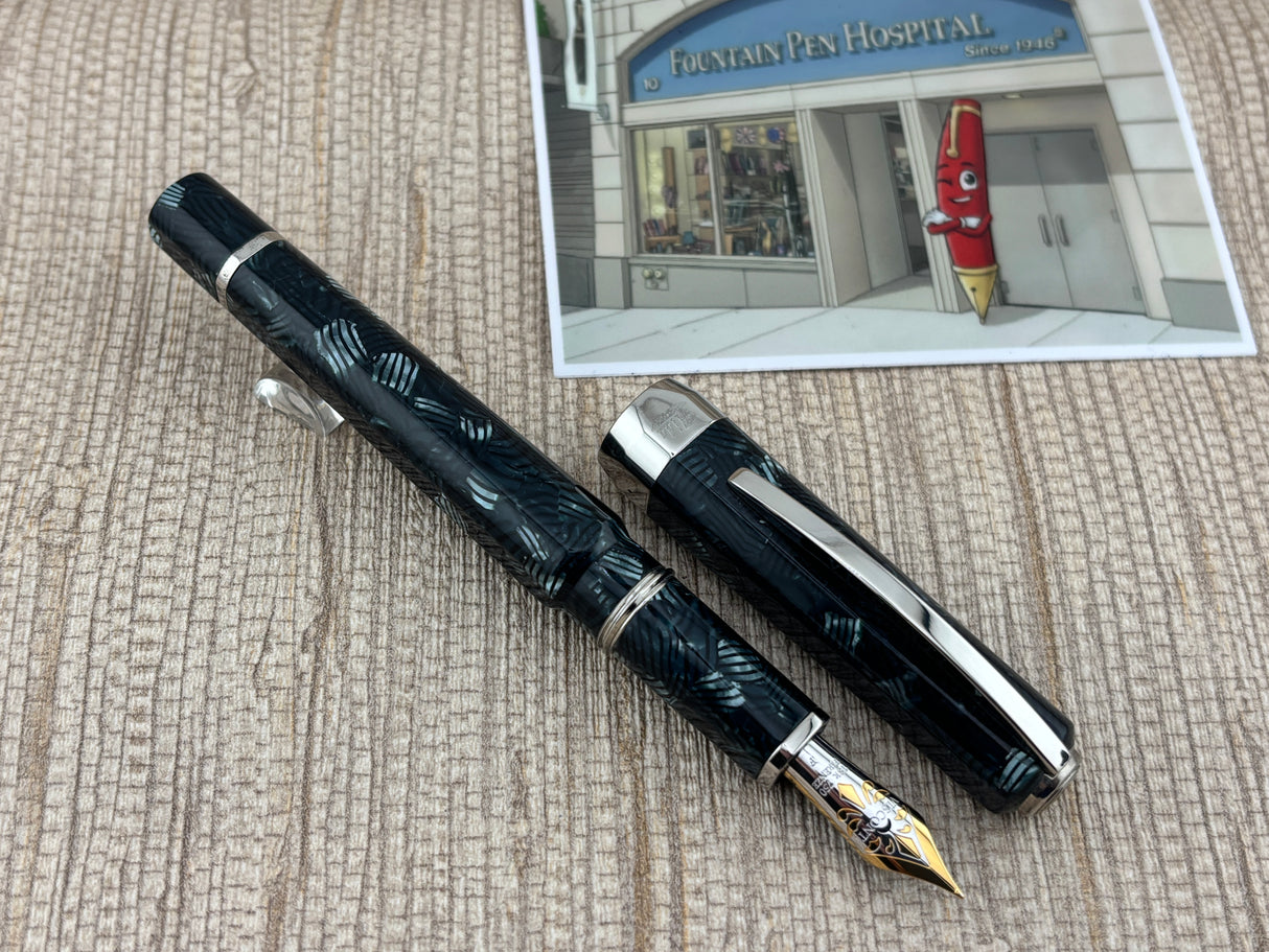 Visconti Aida Candy Stripes Celluloid Limited Edition Fountain Pen - Fine 18kt Gold Nib