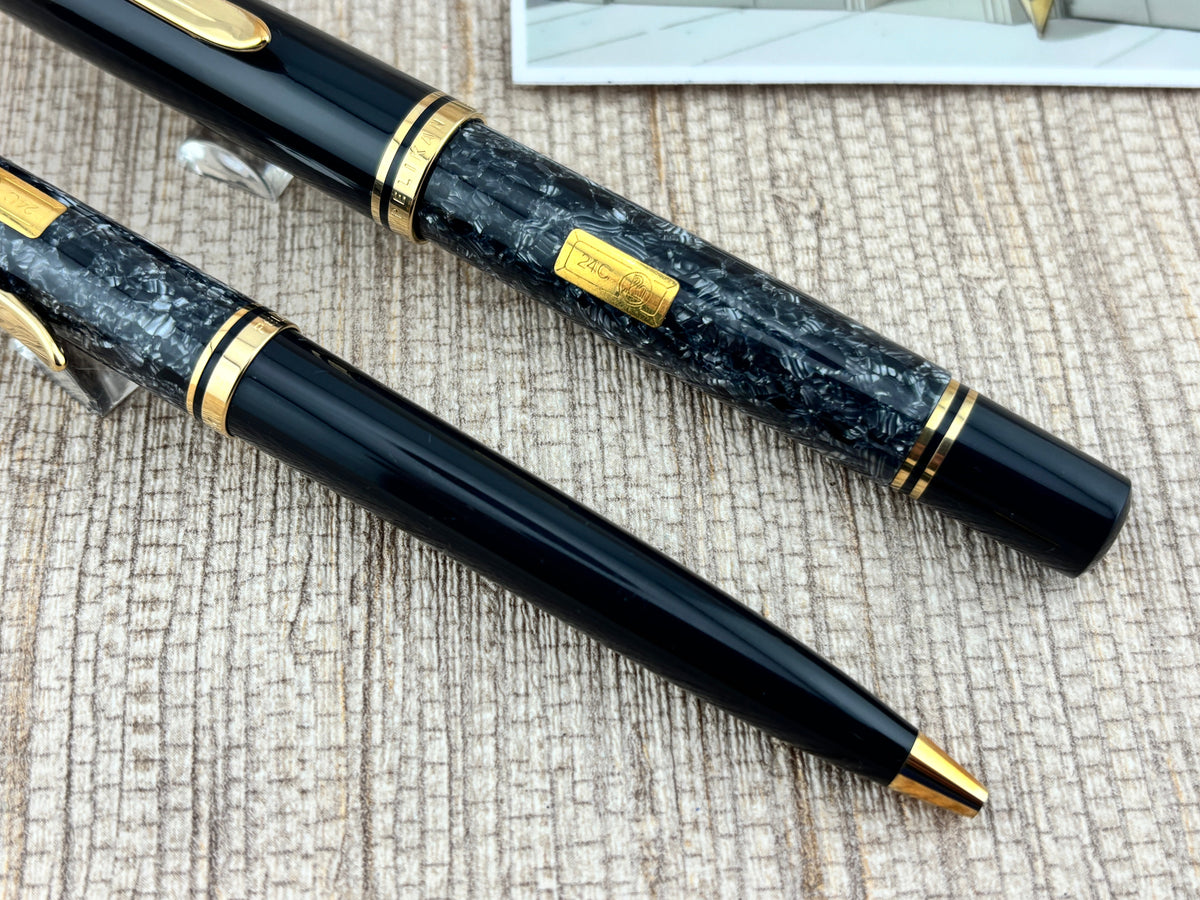 Pelikan Wall Street Set  #0164/4500 Fountain Pen and Ballpoint Pen - Oblique 18kt Gold Nib For Right-Handed Writers
