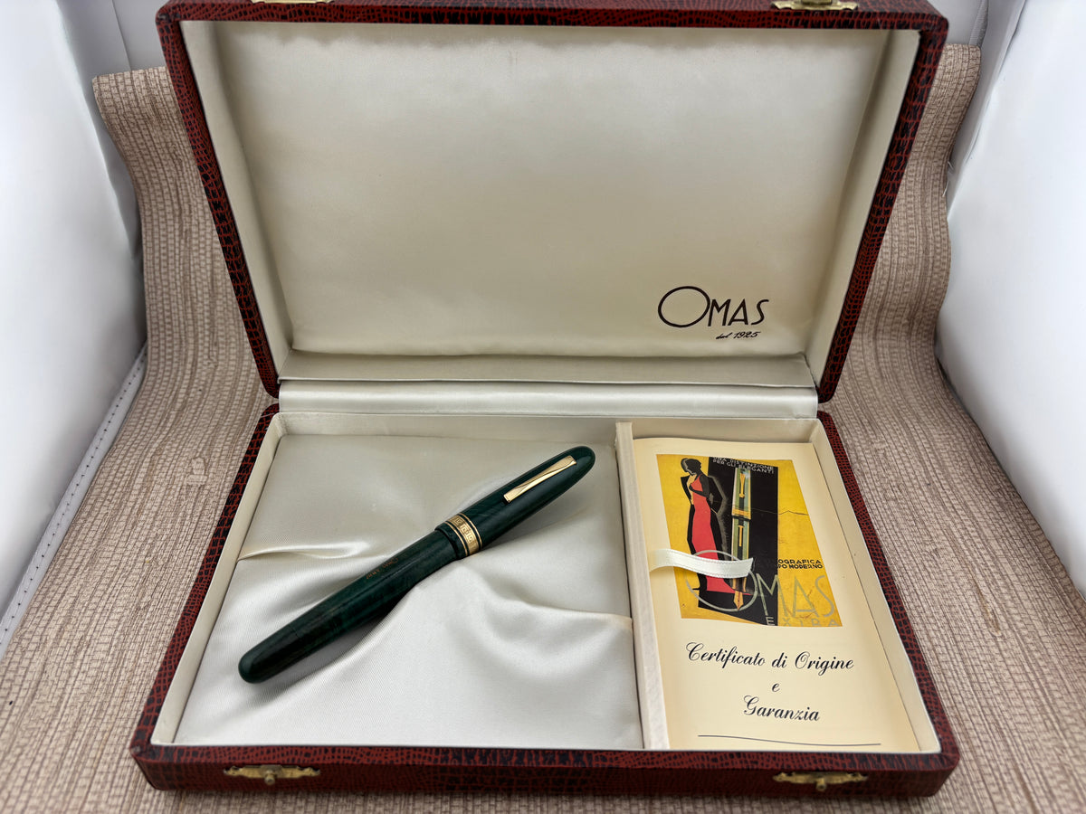 Omas AM 87 Briarwood Green Mint Fountain Pen - Medium 18kt Gold Nib