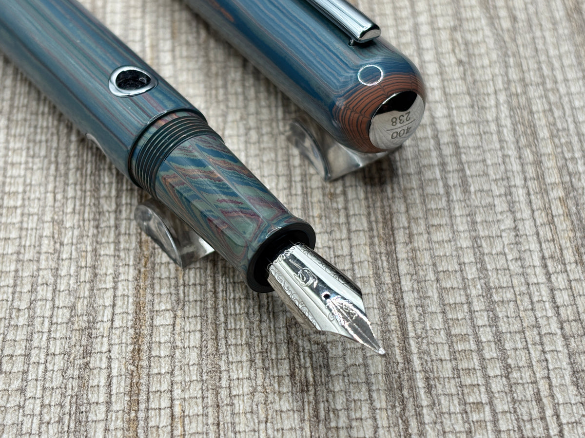 Nahvalur Nautilus LIght Green Ebonite L.E  239/400 - Fountain Pen