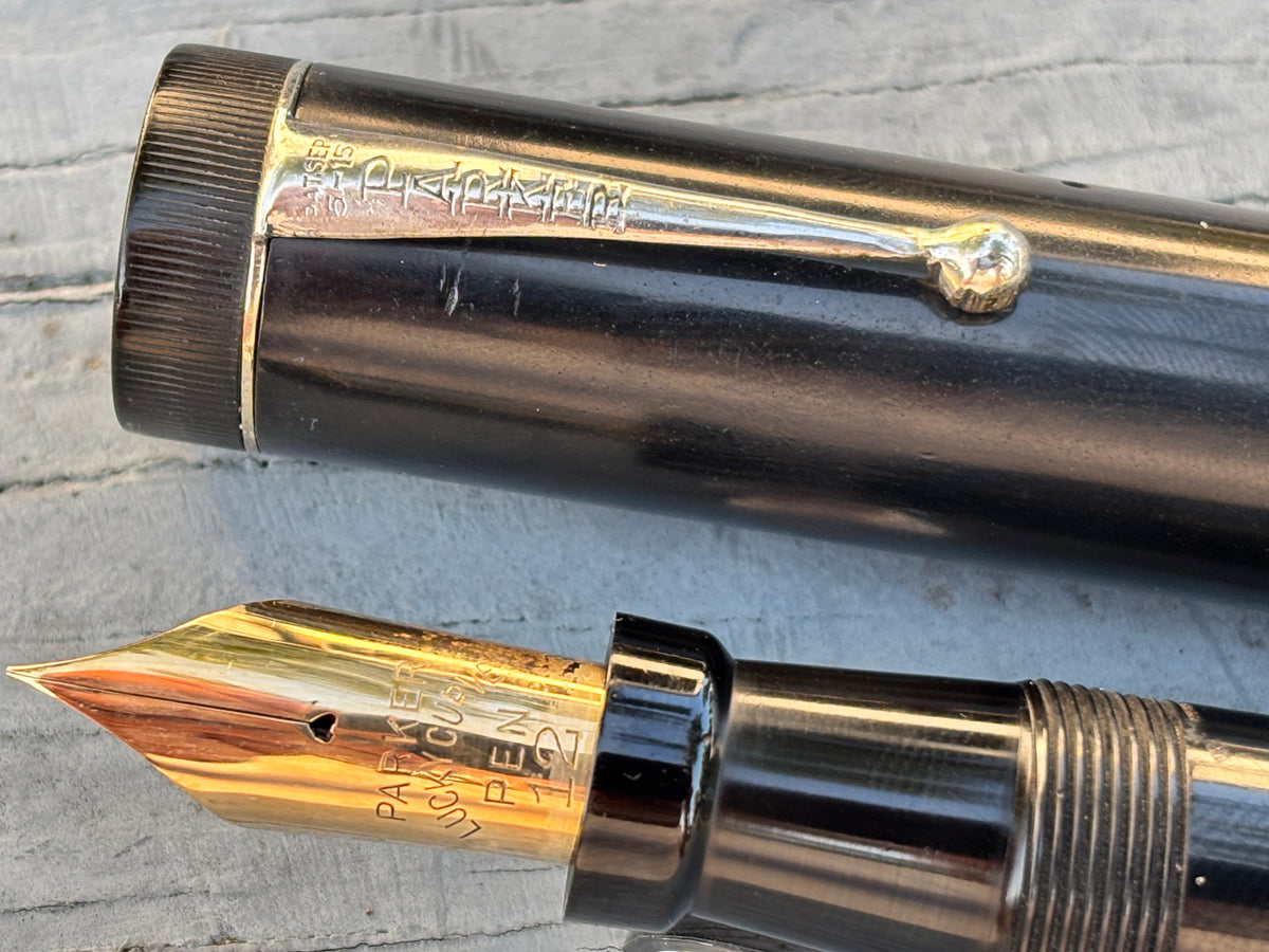 PARKER Black Giant Fountain Pen - RARE!