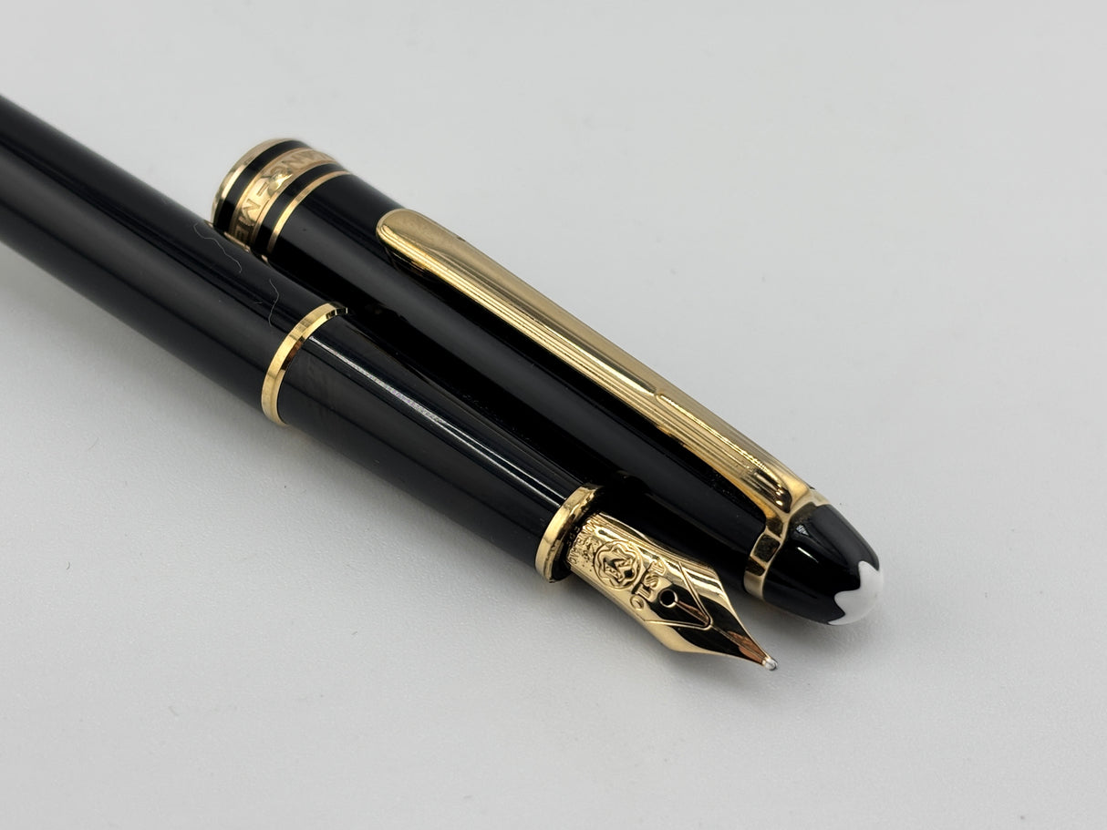 Montblanc Classique #144 Black Resin Fountain Pen  - Medium  14kt Gold Nib