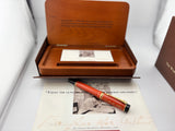Parker Duofold Centennial (Largest Size) Douglas MacArthur/World War II Commemorative Limited Edition Fountain Pen - Medium 18kt Gold Nib