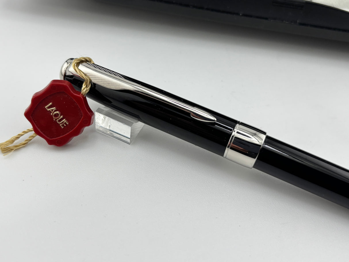 Parker Sonnet Black lacquer chrome trims 18K750 gold nib  - Fountain Pen and Ball Pen