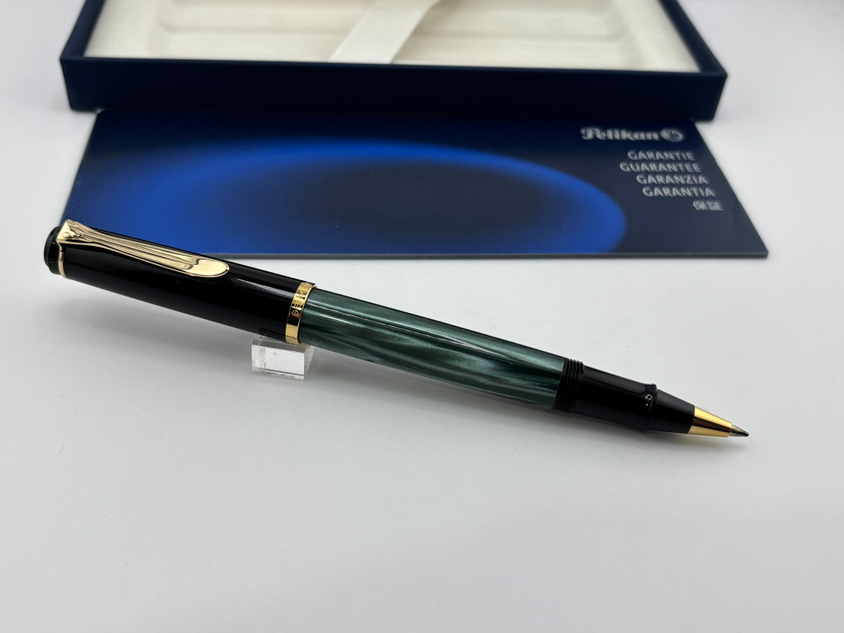 PELIKAN R200 Green Marble gold  trim - Roller Ball