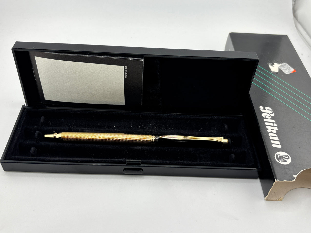 Pelikan K397 Black Cap Gold Guilloche Barrel -  Ball Pen