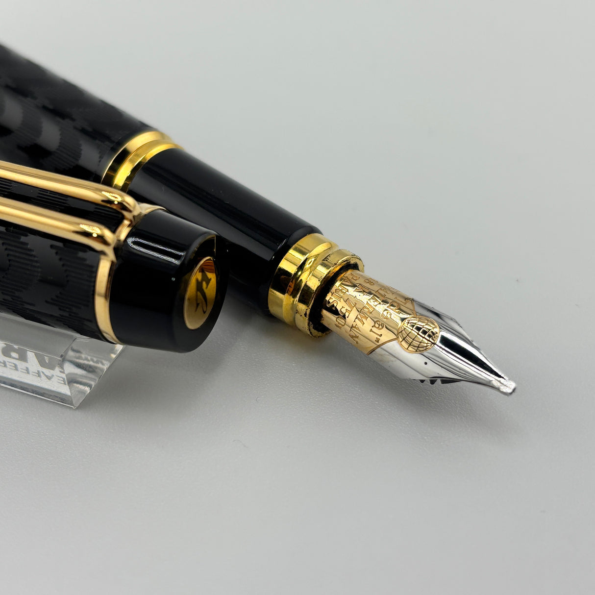 Waterman Le Man Opera Black Chased Fountain Pen