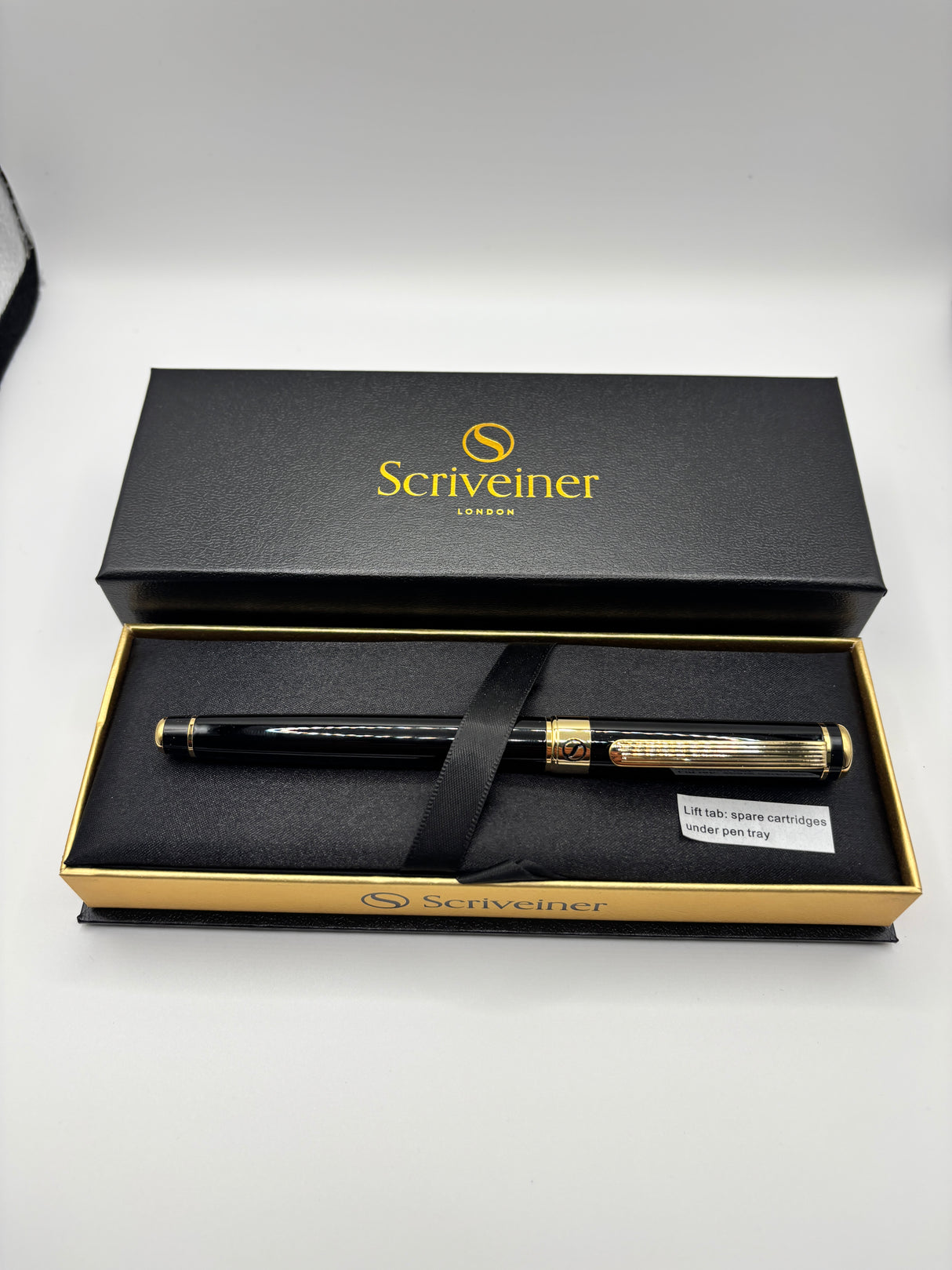 Scriveiner London  Black Lacquer - Fountain Pen