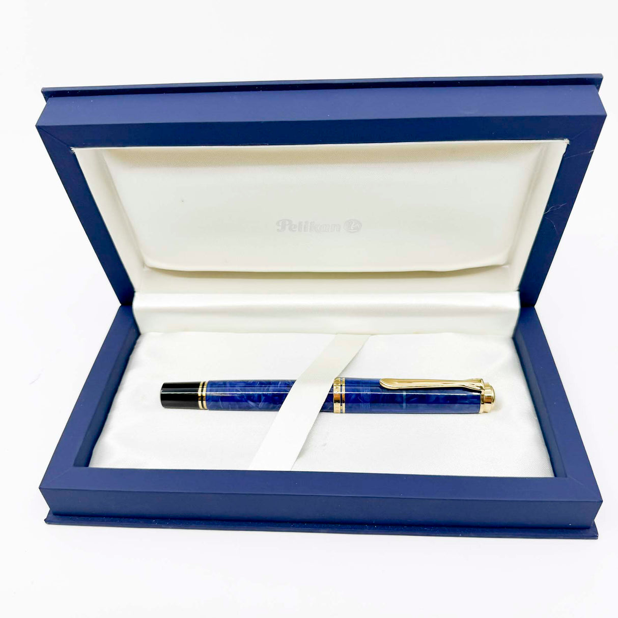 Pelikan Souveran M800 Marbled Blue O Blue Transparent Fountain Pen - OBB (Oblique Double Broad) 18kt Gold Nib