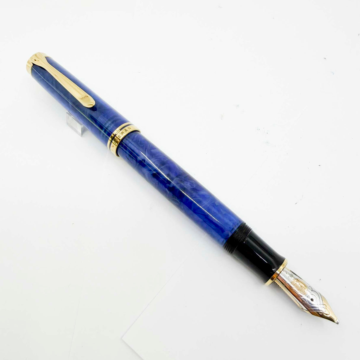 Pelikan Souveran M800 Marbled Blue O Blue Transparent Fountain Pen - OBB (Oblique Double Broad) 18kt Gold Nib