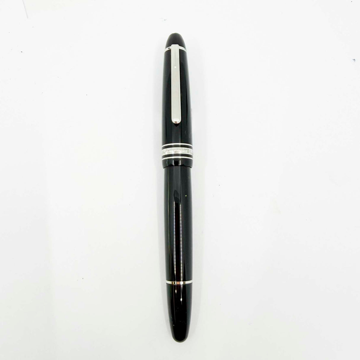 Montblanc LeGrand #P146 Fountain Pen - Platinum Plated Trim - Extra Fine 14kt Gold Nib