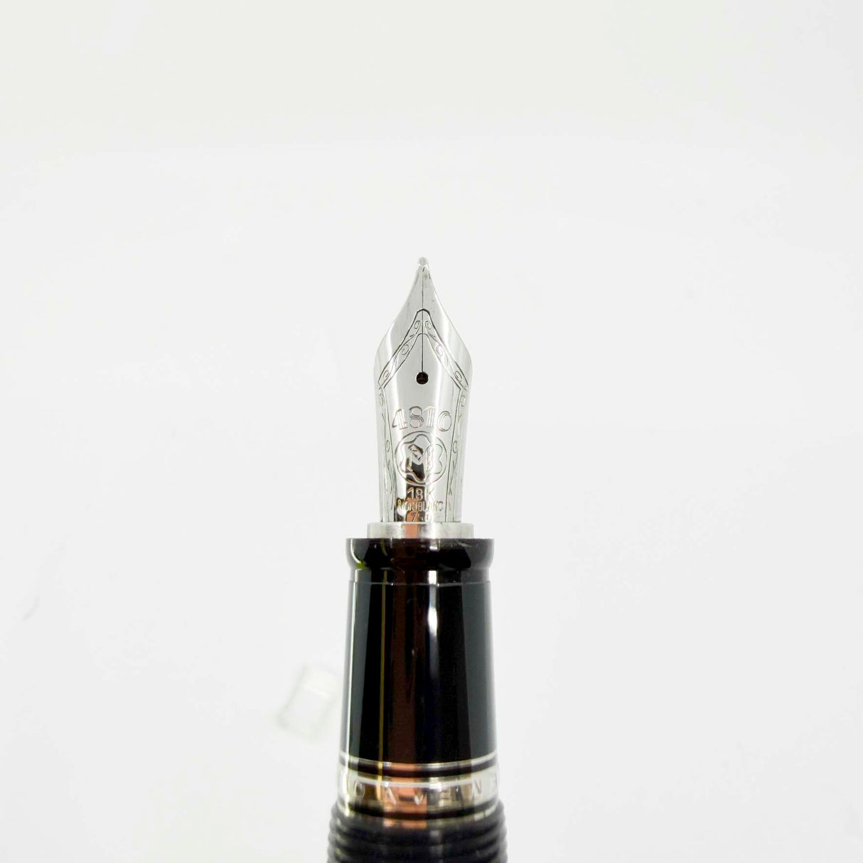 Montblanc Extra Large Boheme Retractable Fountain Pen  - Made Without Stone in Clip - RARE -Medium 18kt Gold Nib
