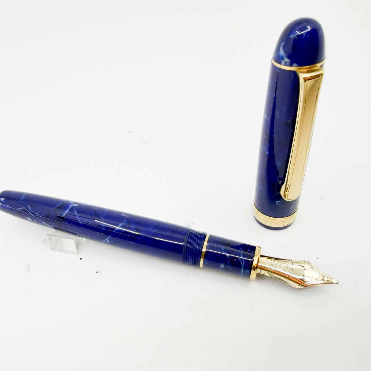 Platinum 3776 Century Celluloid Midnight Ocean Blue Fountain Pen - Music 14kt Gold Nib
