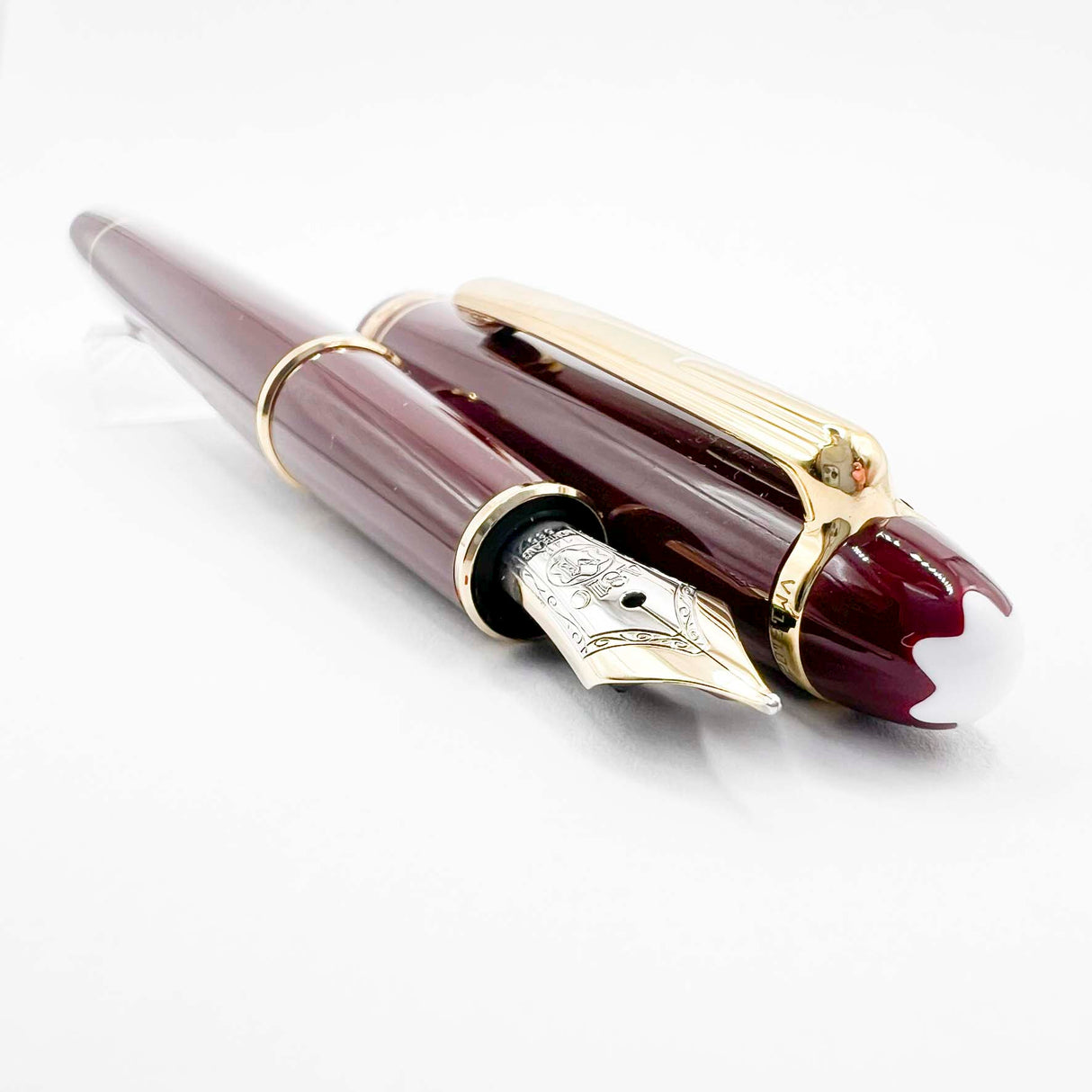 Montblanc #144 Bordeaux Resin Fountain Pen - Fine 14kt Gold Nib