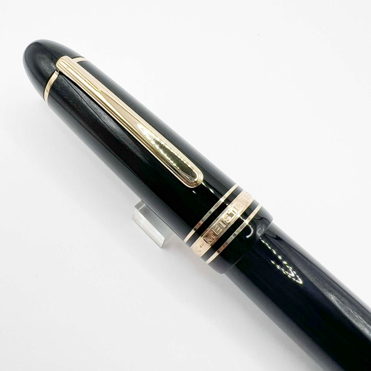 Montblanc Meisterstuck #149 (Largest) Fountain Pen   -   Extra Fine 18kt Gold Nib
