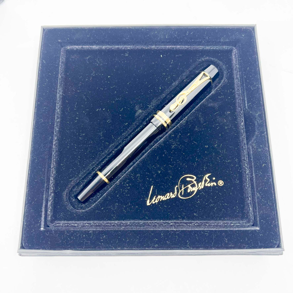 Montblanc Leonard Bernstein Donation Fountain Pen - Fine 18kt Gold Nib