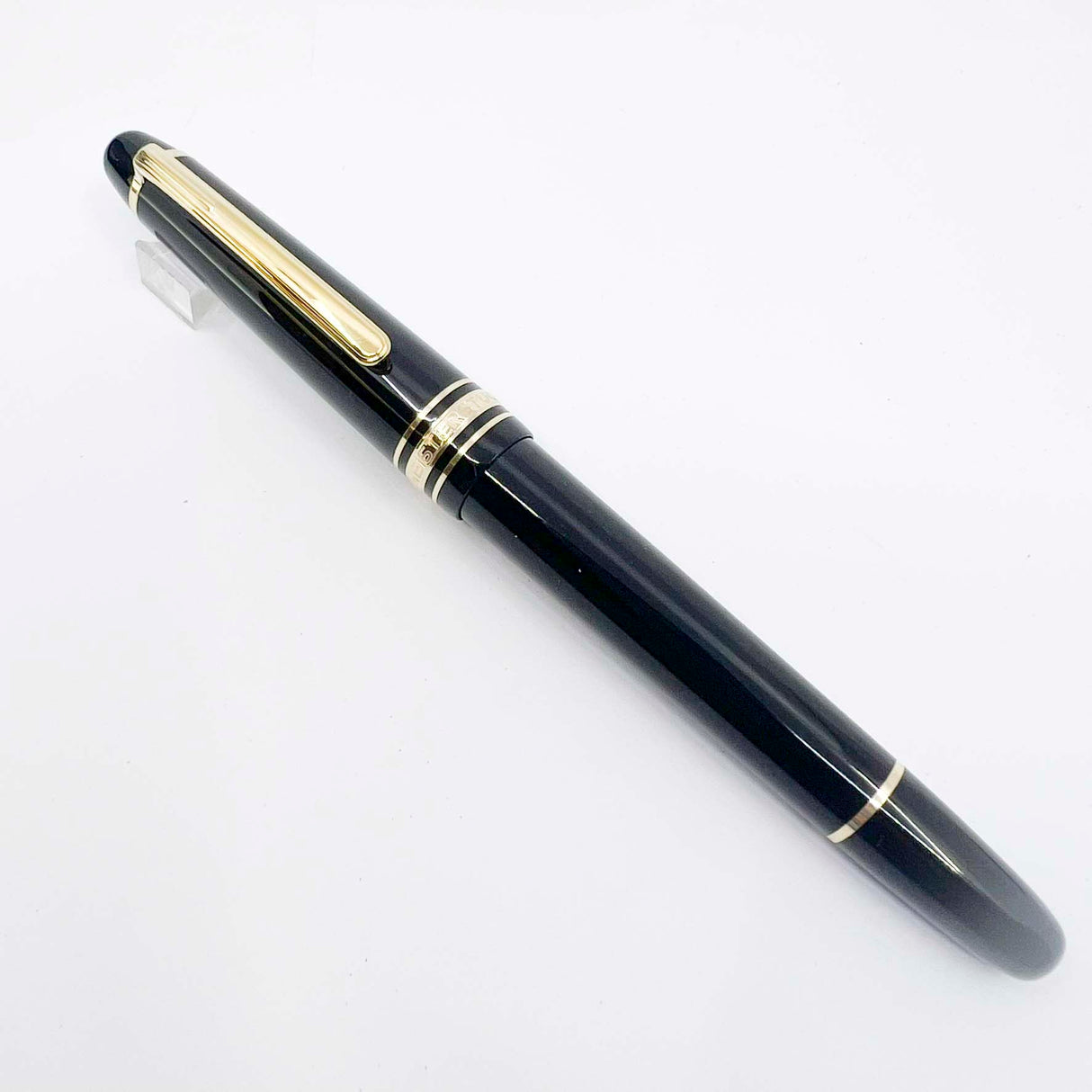 Montblanc Meisterstuck Black Resin #145 (Chopin) Classique Gold-Plated Trim Fountain  Pen - Fine 14kt Kt Gold Nib