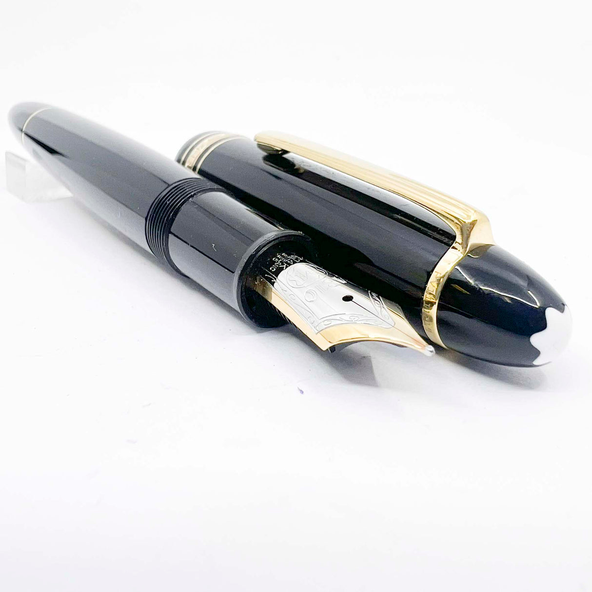 Montblanc #147 Traveler Black Resin CARTRIDGE-FILL LeGrand Meisterstuck Fountain Pen - Fine 14kt Gold Nib