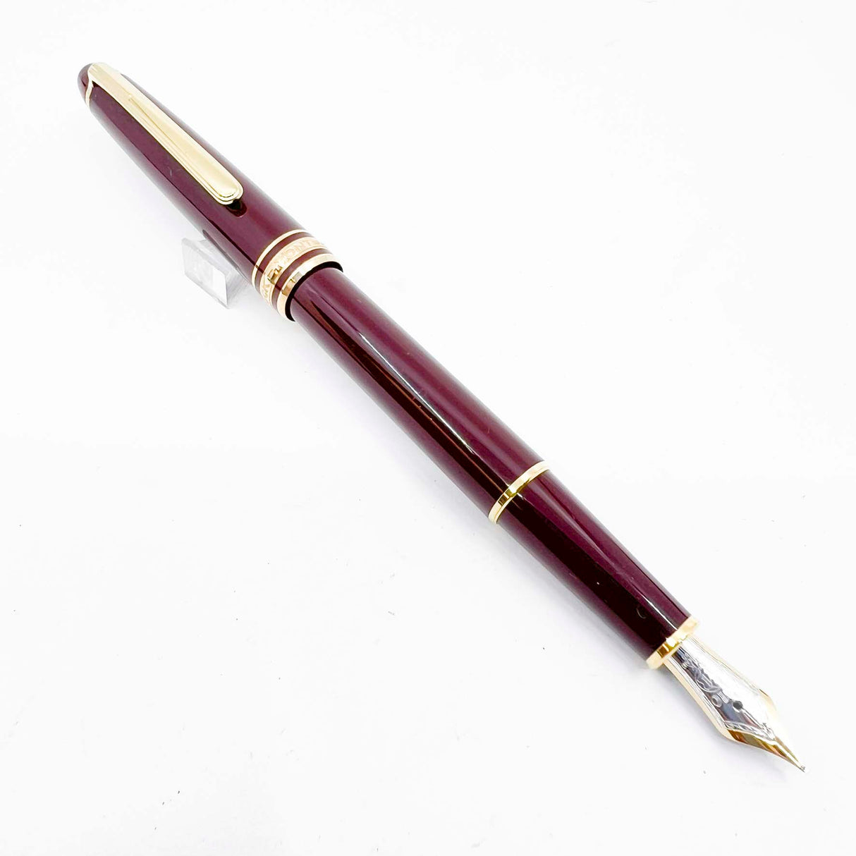 Montblanc #144R Bordeaux Resin Classique Fountain Pen - Fine 14kt Gold Nib