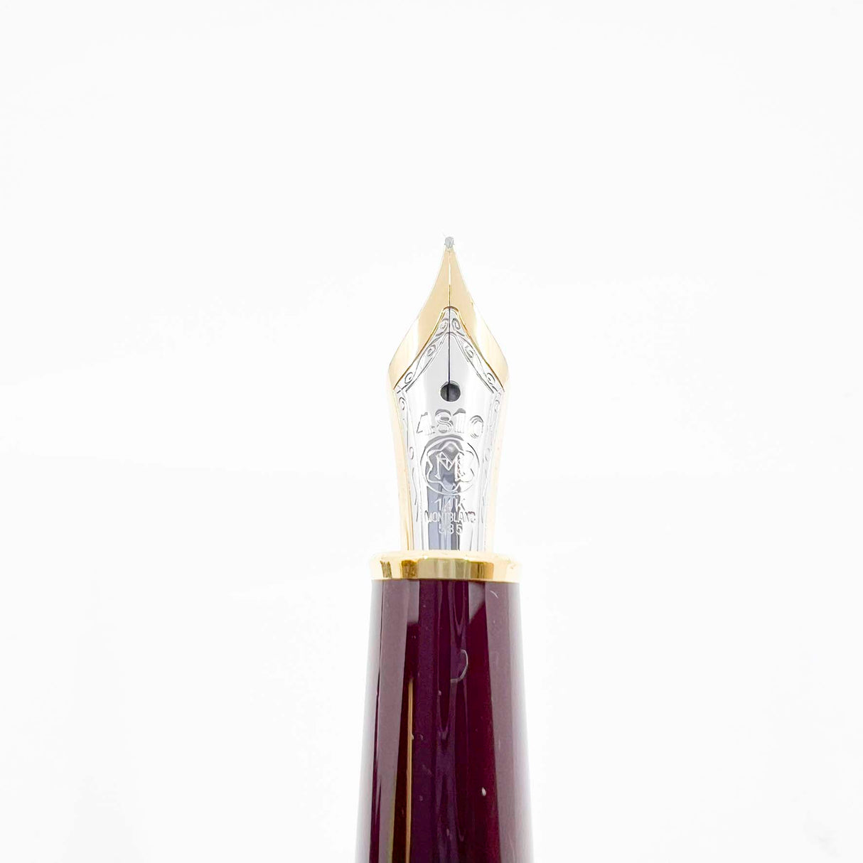 Montblanc #144R Bordeaux Resin Classique Fountain Pen - Fine 14kt Gold Nib