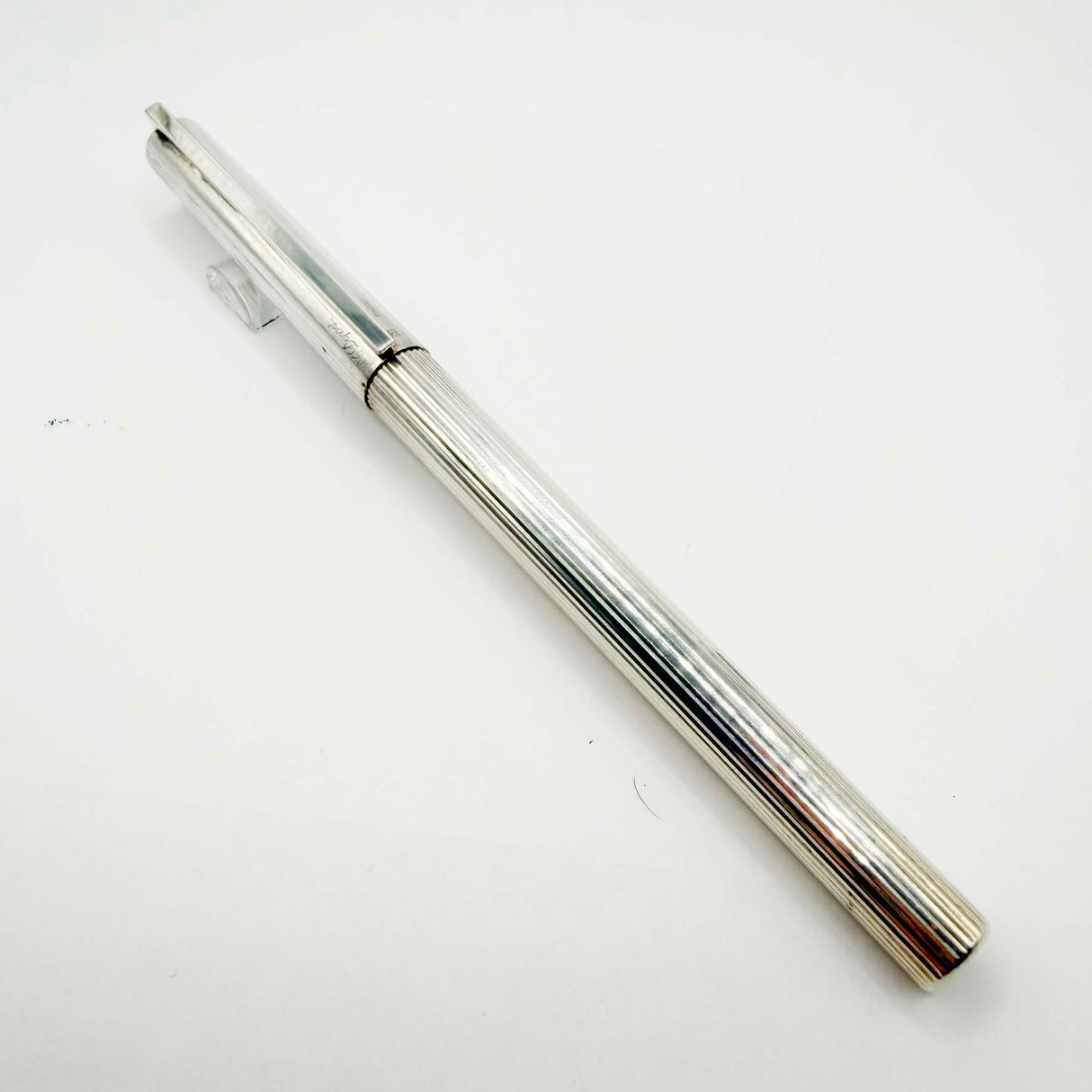 S.T. Dupont Classic Fluted Silver Plated  Fountain Pen - Medium 18kt Gold Nib