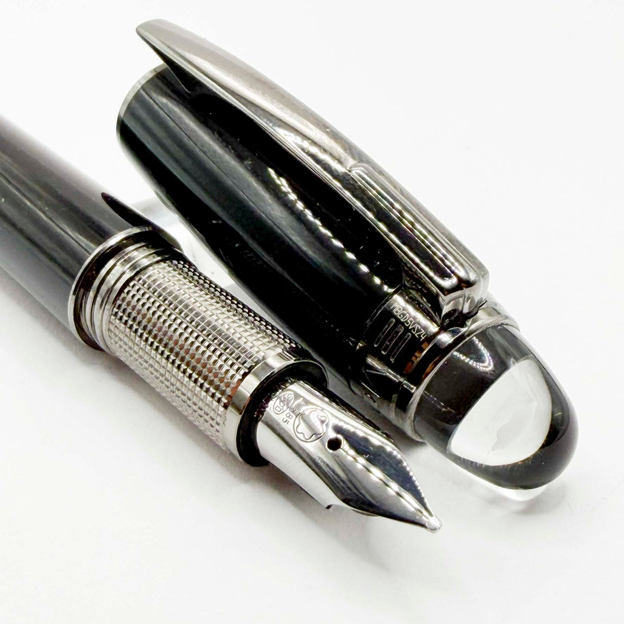 Montblanc StarWalker Black Fountain Pen with Ruthenium Plated  Trim - Medium 14kt Gold Nib